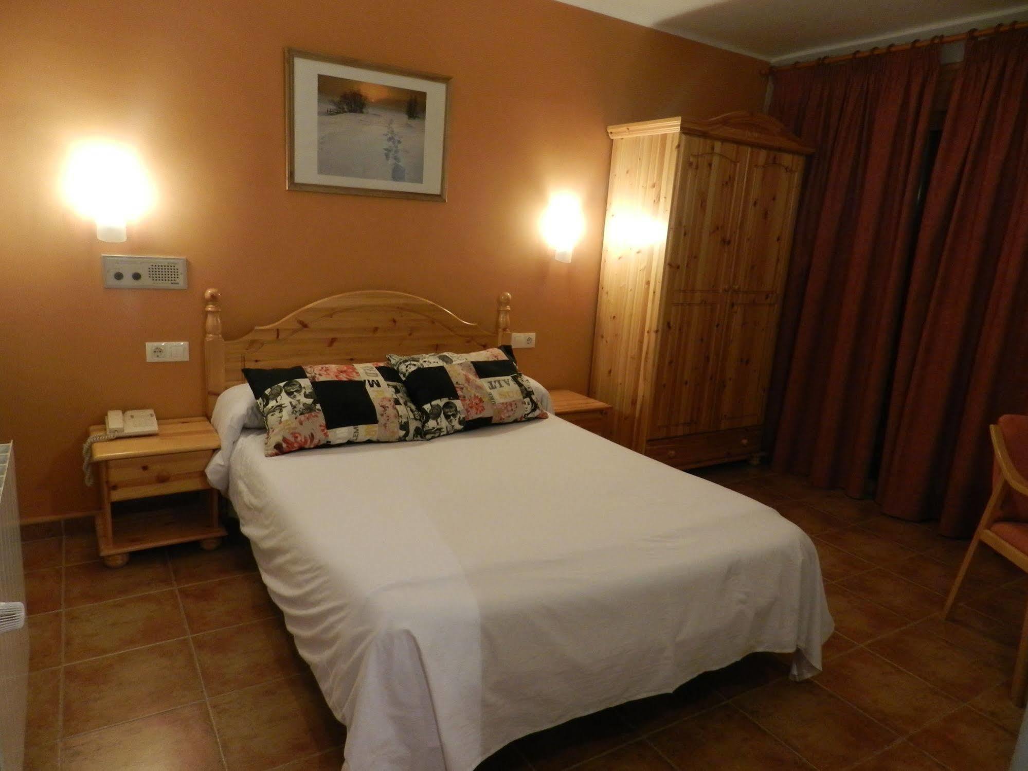 Hotel Supermolina Ла-Моліна Екстер'єр фото