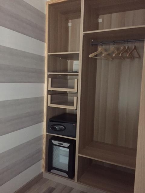 Hotel Supermolina Ла-Моліна Екстер'єр фото